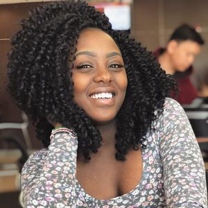 Meet your Posher, Gloria